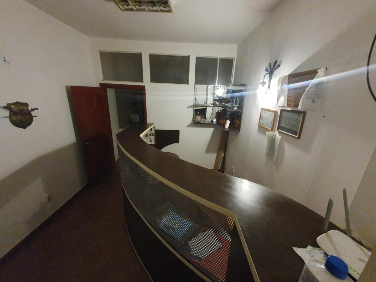 Pensiunea Sub Stejari Banesti ! Self Service ! Self Check-In! Екстер'єр фото